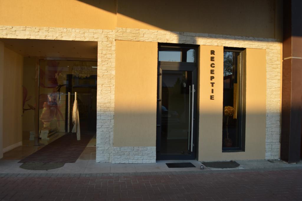 Hotel Nova Buzau Luaran gambar